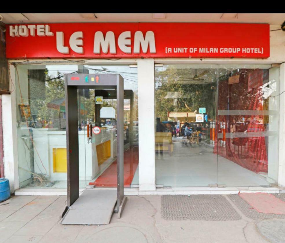Hotel Le Mem Дели Экстерьер фото